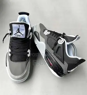 Sneakers and Handbag Hub