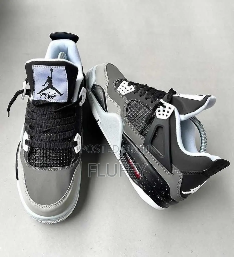 Sneakers and Handbag Hub
