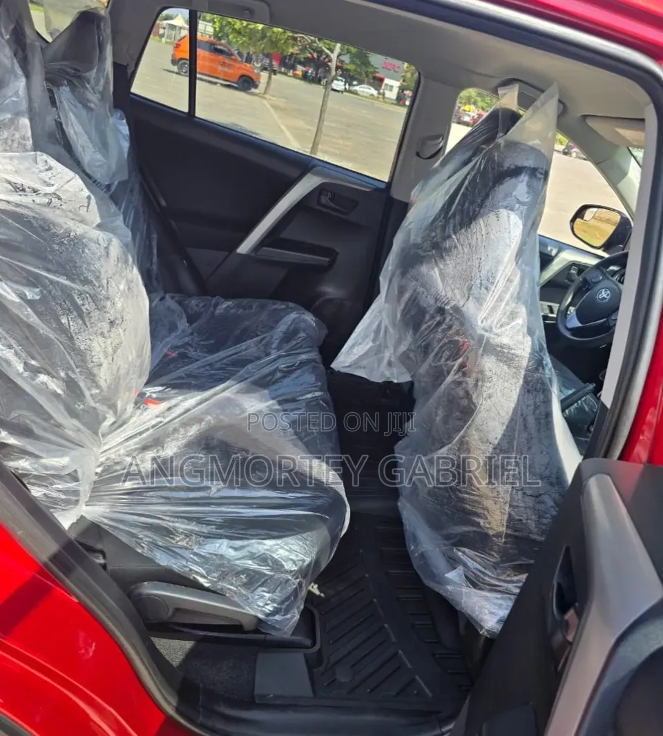Toyota RAV4 2017 Red
