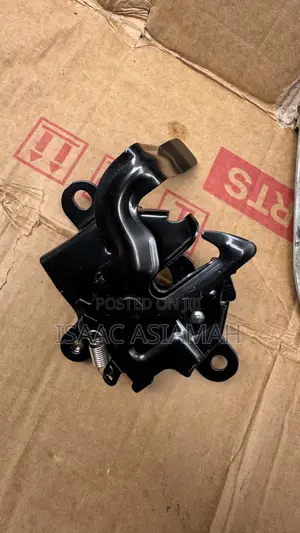 Toyota Vitz 2006,2007,2008,2009,2010,2011 Bonnet Lock