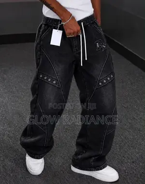 Black Washed Baggy Cargo Jeans – Streetwear Edition