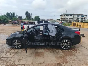 Toyota Corolla 2019 Black