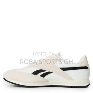 Reebok World 70 Women’s Trainers