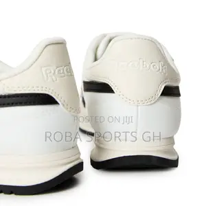 Reebok World 70 Women’s Trainers