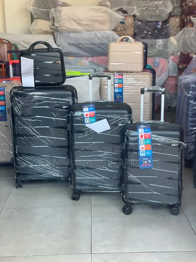 4 Sets Anti Crack Unbreakable Traveling/Marriage Suitcases.