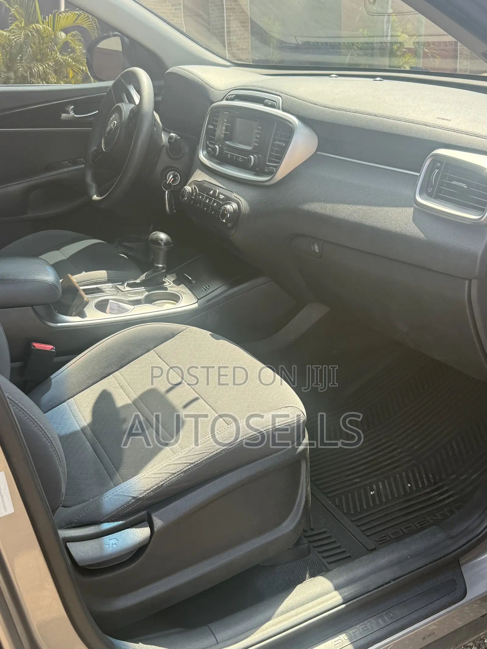 Kia Sorento 2.4L LX AWD 2017 Gray