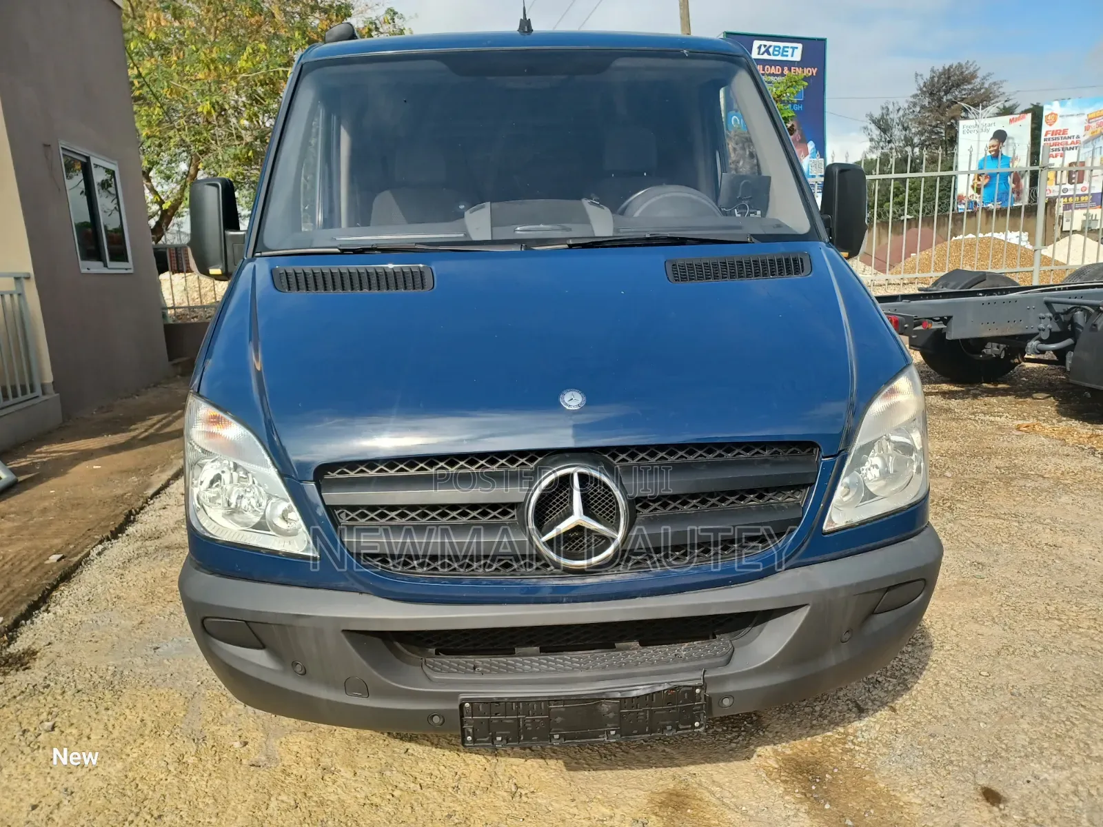 Mercedes-Benz Sprinter 2011 Blue