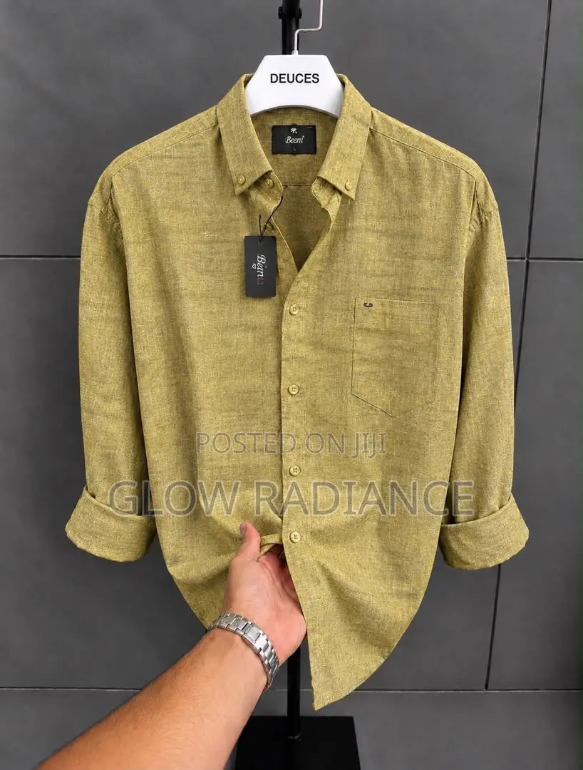 Men’s Textured Button Down Shirt