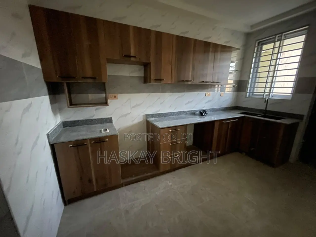 2bdrm Apartment in Awoshie for sale