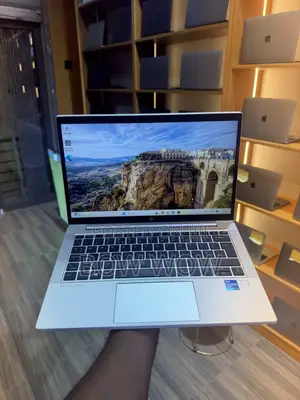 Laptop HP EliteBook 830 G8 16GB Intel Core i5 SSD 256GB