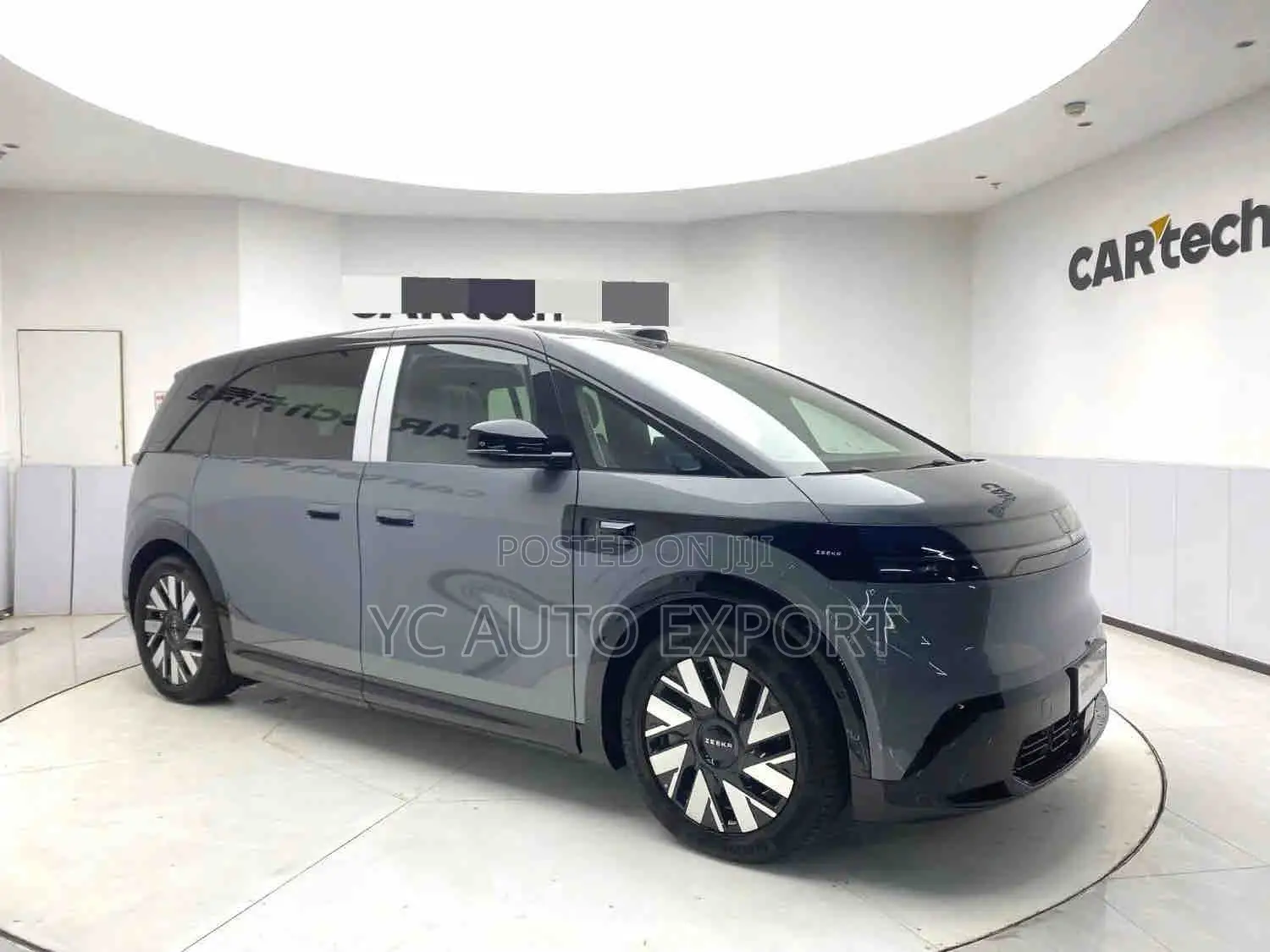 New Zeekr Mix 2025 Black