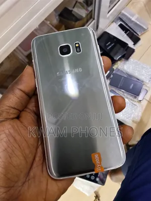New Samsung Galaxy S7 edge 32 GB Gold