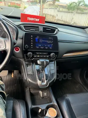 Honda CR-V Touring AWD 2018 White