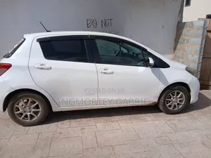 Toyota Vitz 2014 White