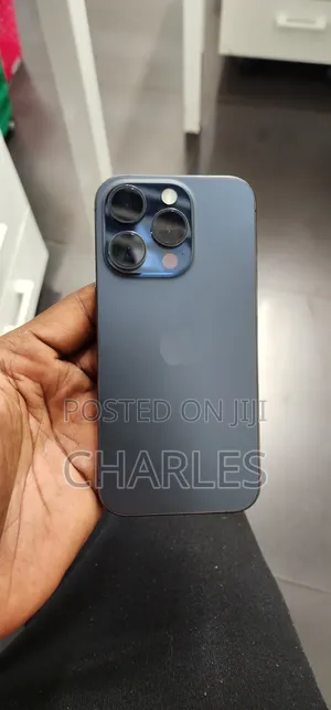 Apple iPhone 15 Pro 128 GB Blue