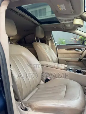 Mercedes-Benz CLS 550 Coupe 2013 Blue