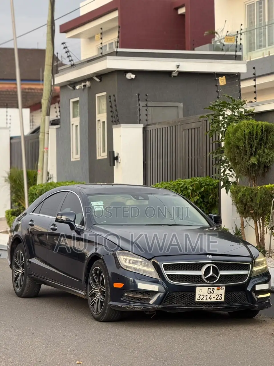Mercedes-Benz CLS 550 Coupe 2013 Blue