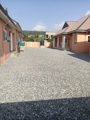 2bdrm Townhouse / Terrace in Abokobi, Accra Metropolitan for rent