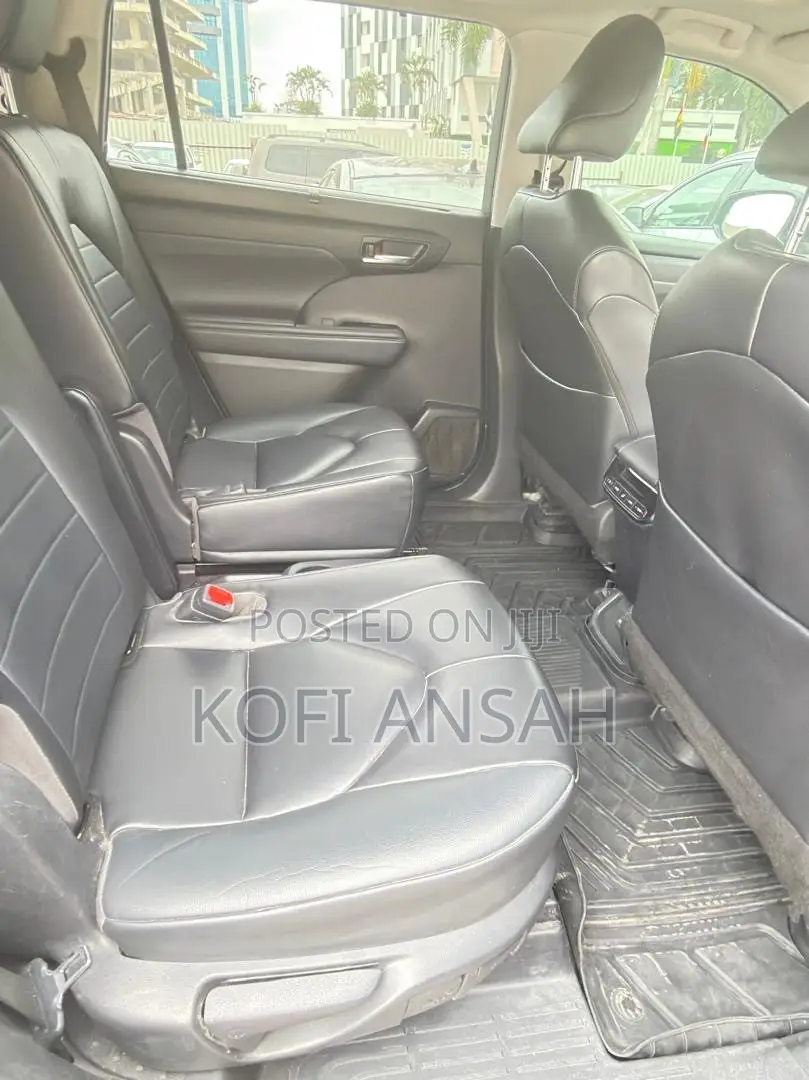 Toyota Highlander XLE AWD 2023 Black