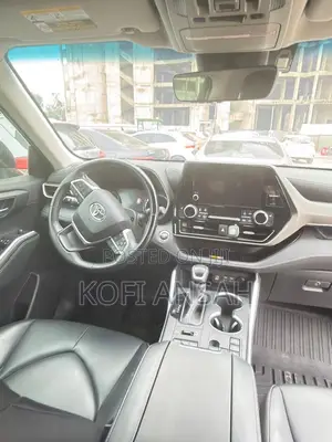 Toyota Highlander XLE AWD 2023 Black