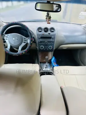 Nissan Altima 2.5 2012 Red