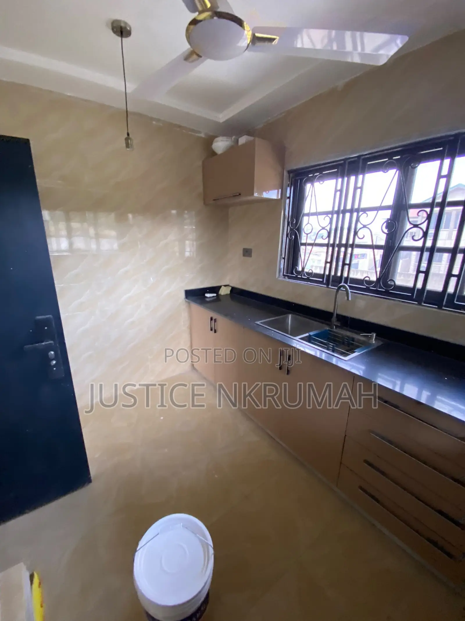 3bdrm Apartment in Mr Justice Estate, Awoshie for rent