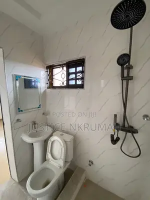 3bdrm Apartment in Mr Justice Estate, Awoshie for rent