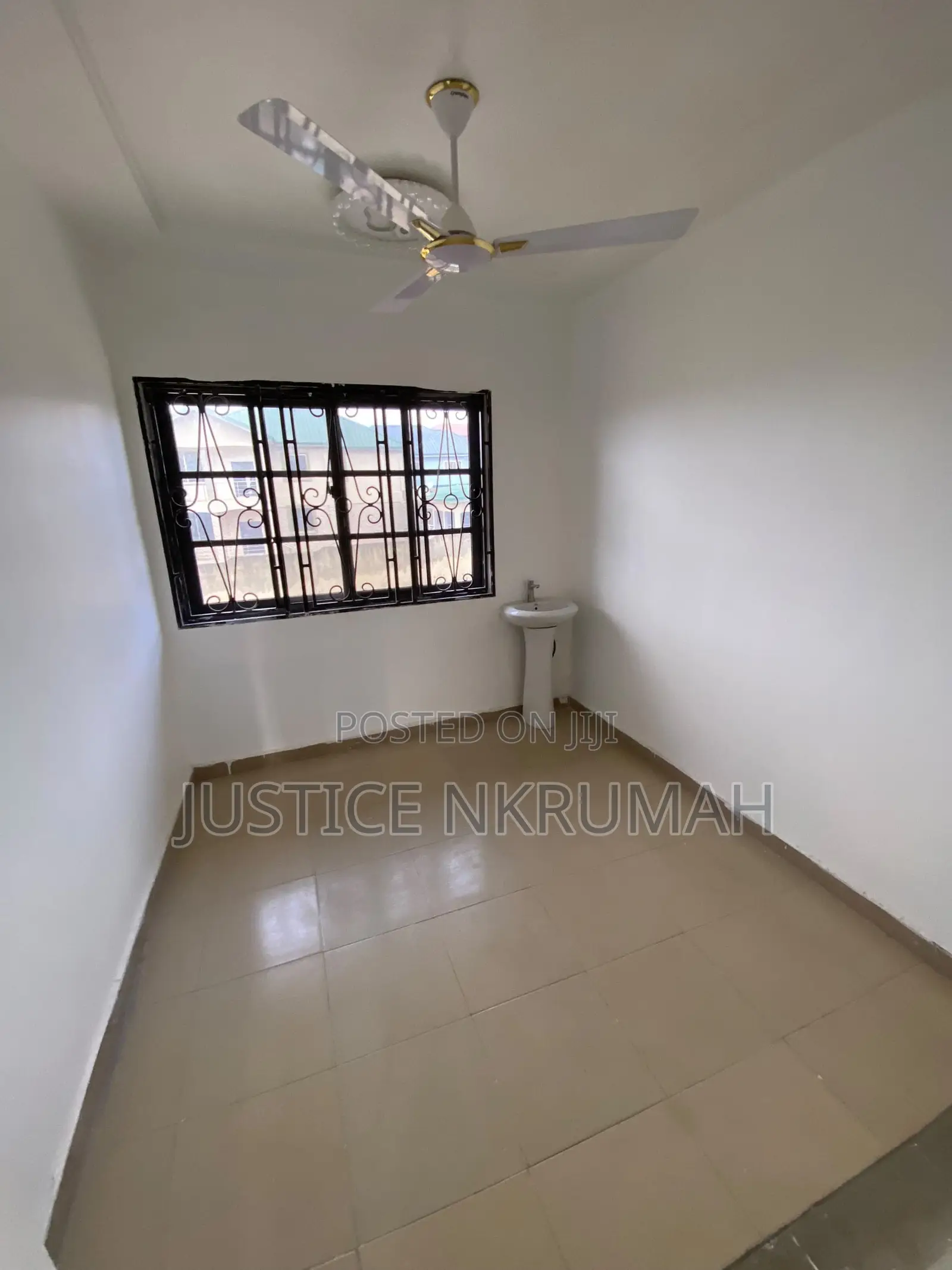 3bdrm Apartment in Mr Justice Estate, Awoshie for rent