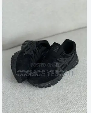 Asics Gel Black