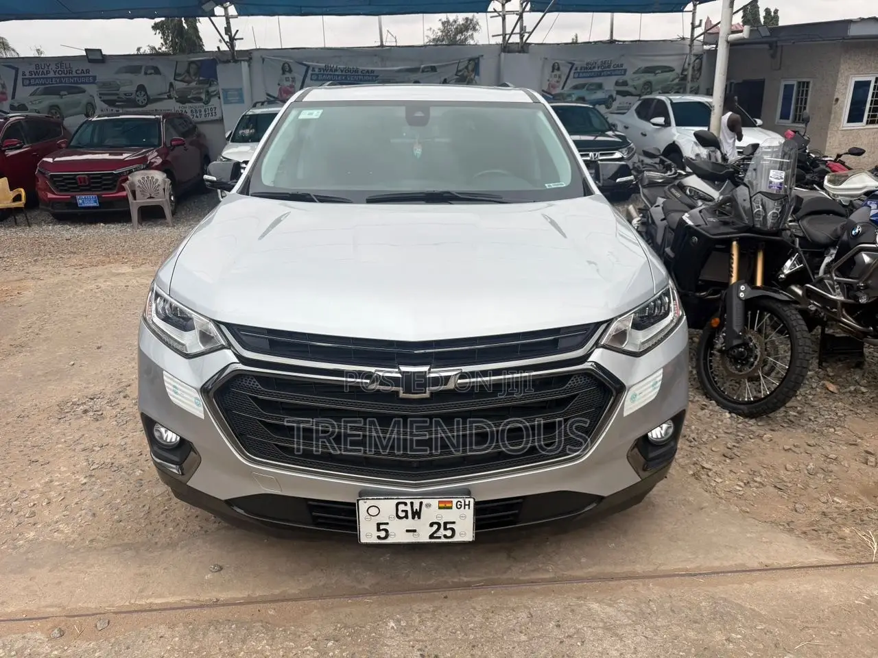 Chevrolet Traverse Limited High Country AWD 2024 Gray