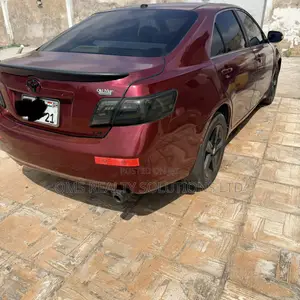 Toyota Camry LE 4dr Sedan (2.5L 4cyl 6A) 2011 Burgundy