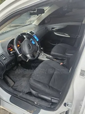 Toyota Corolla 2012 White