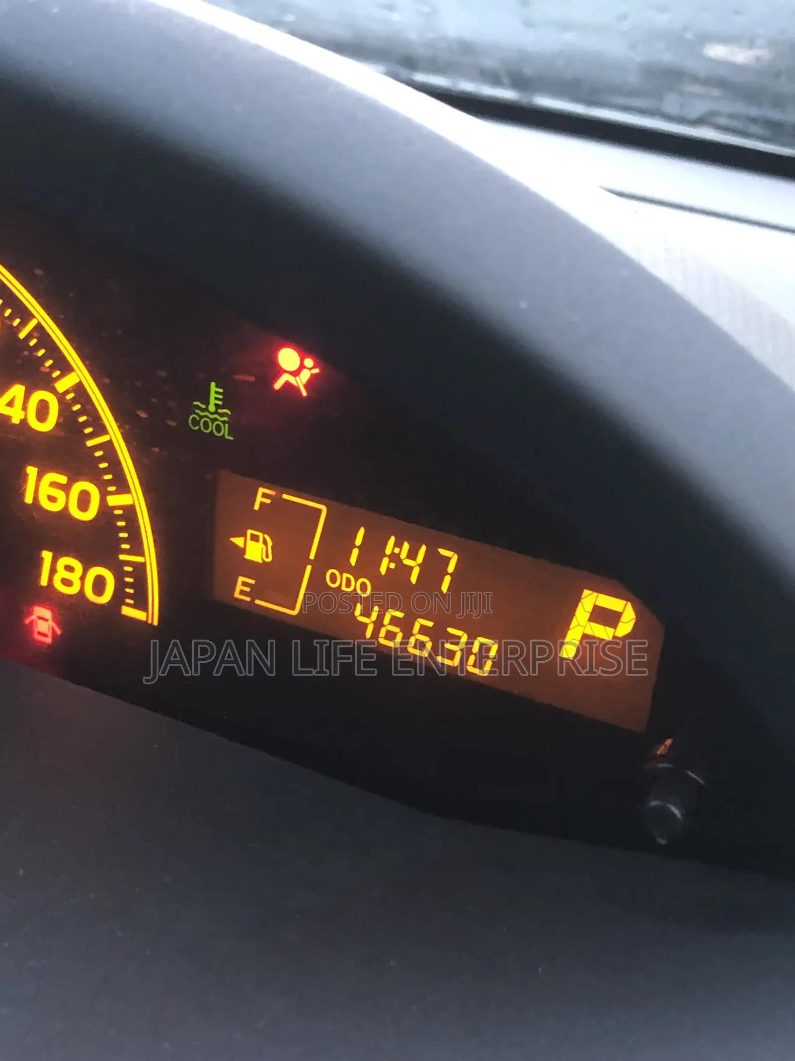 Toyota Vitz 2010 Silver