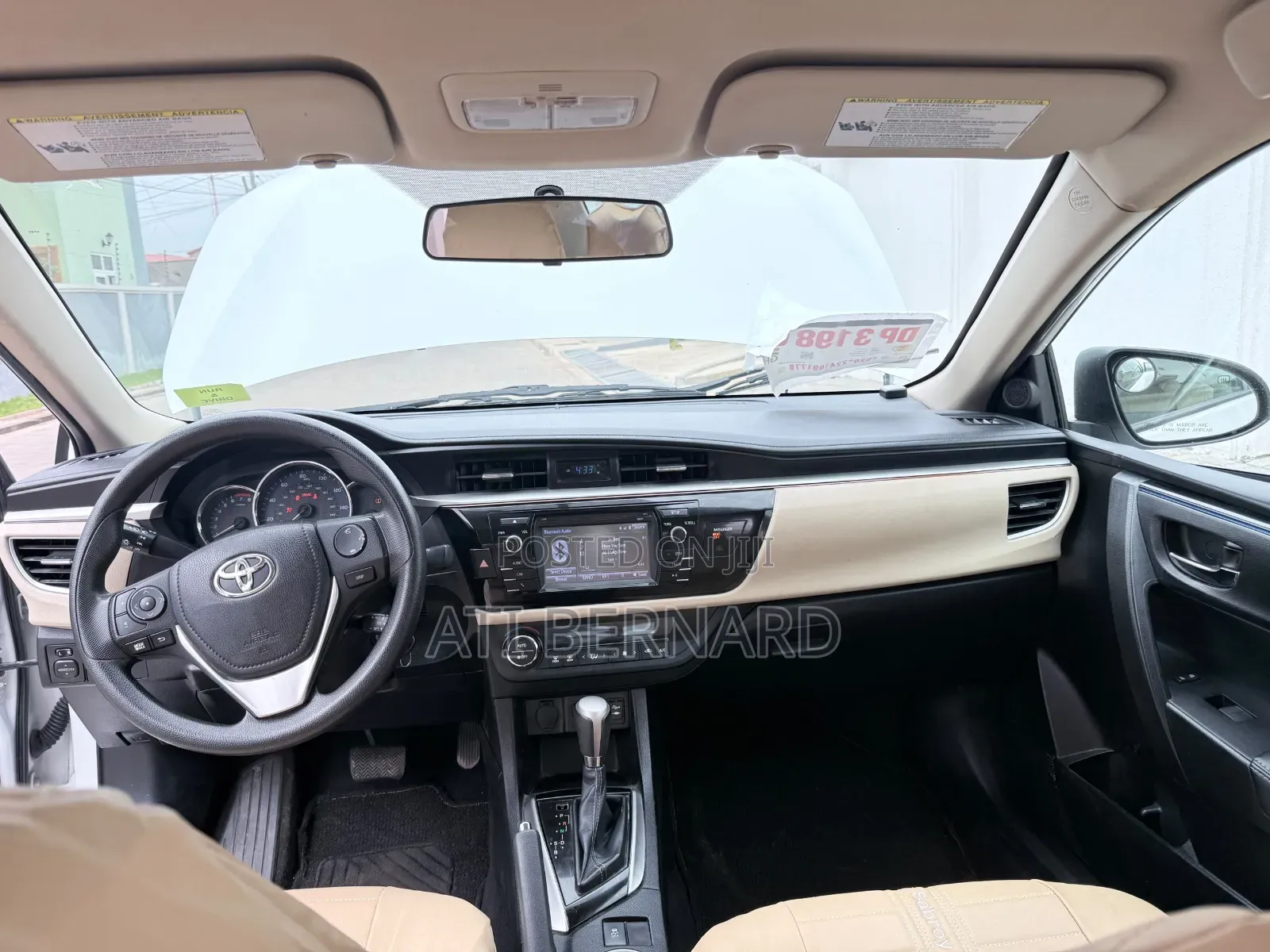 Toyota Corolla LE 4dr Sedan (1.8L 4cyl CVT) 2017 White