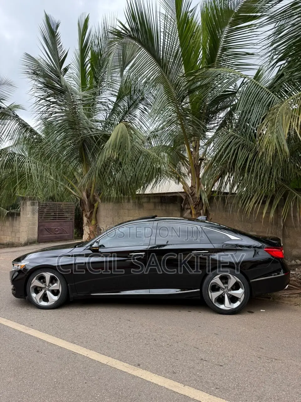 Honda Accord Touring 2.0T 2018 Black