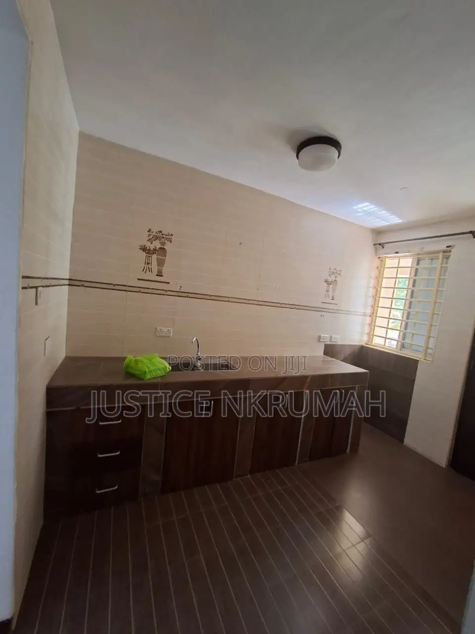 3bdrm Apartment in Mr Justice Estate, Dome for rent