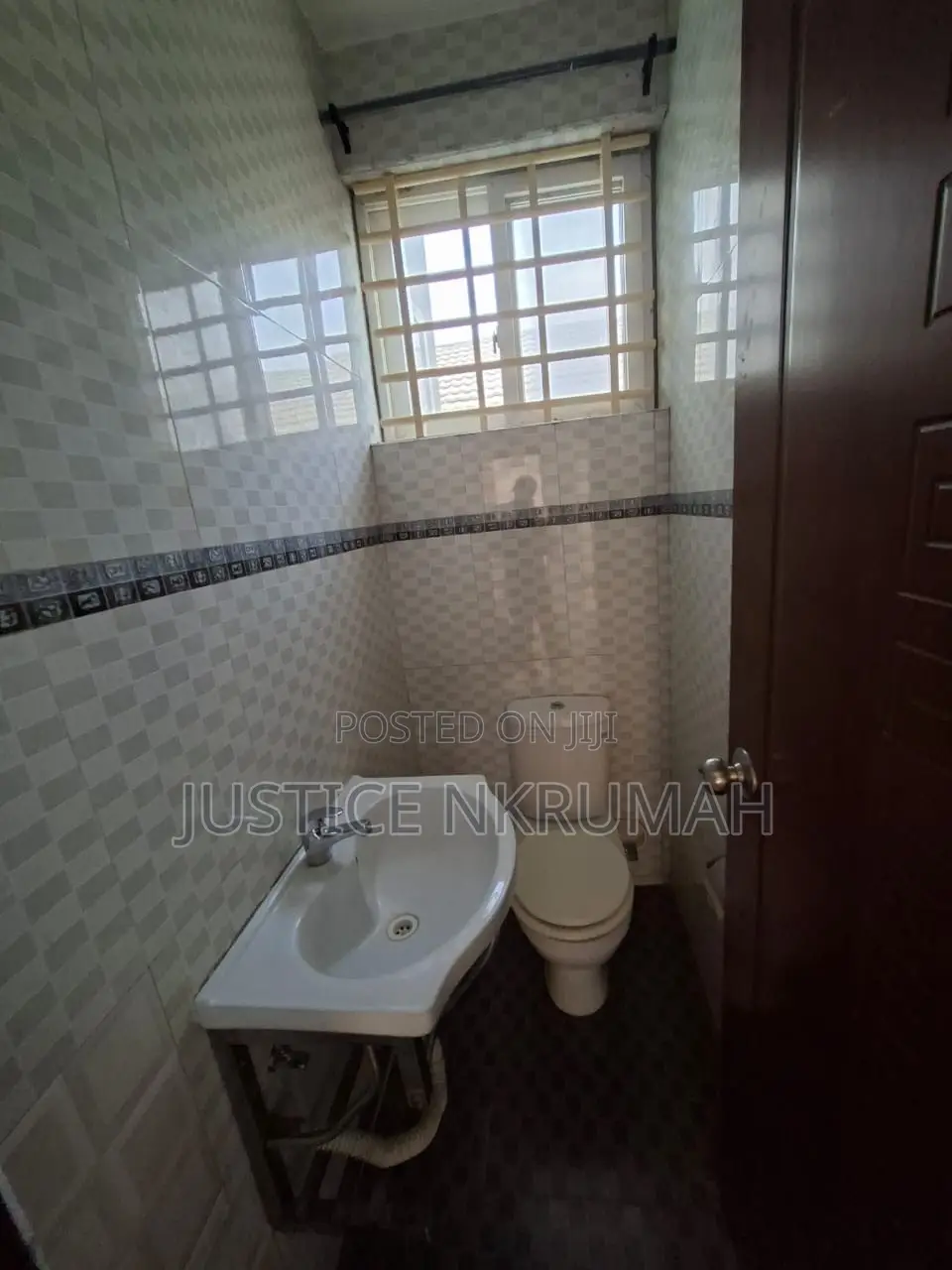 3bdrm Apartment in Mr Justice Estate, Dome for rent