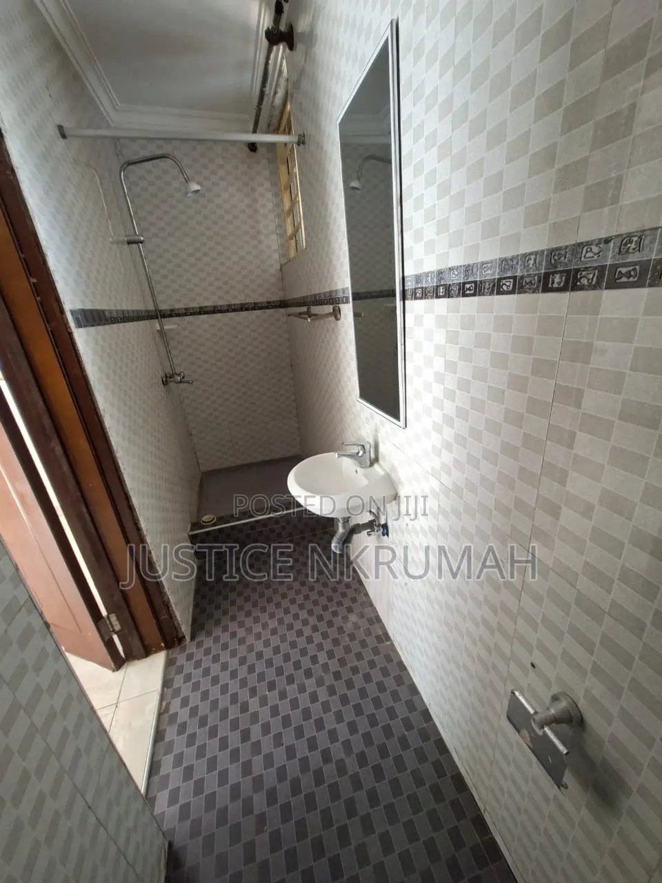 3bdrm Apartment in Mr Justice Estate, Dome for rent
