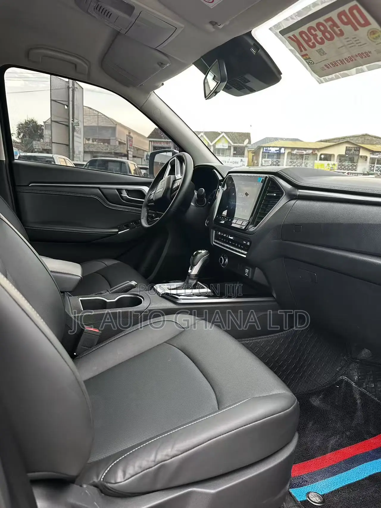 Isuzu D-MAX 2022 Gray