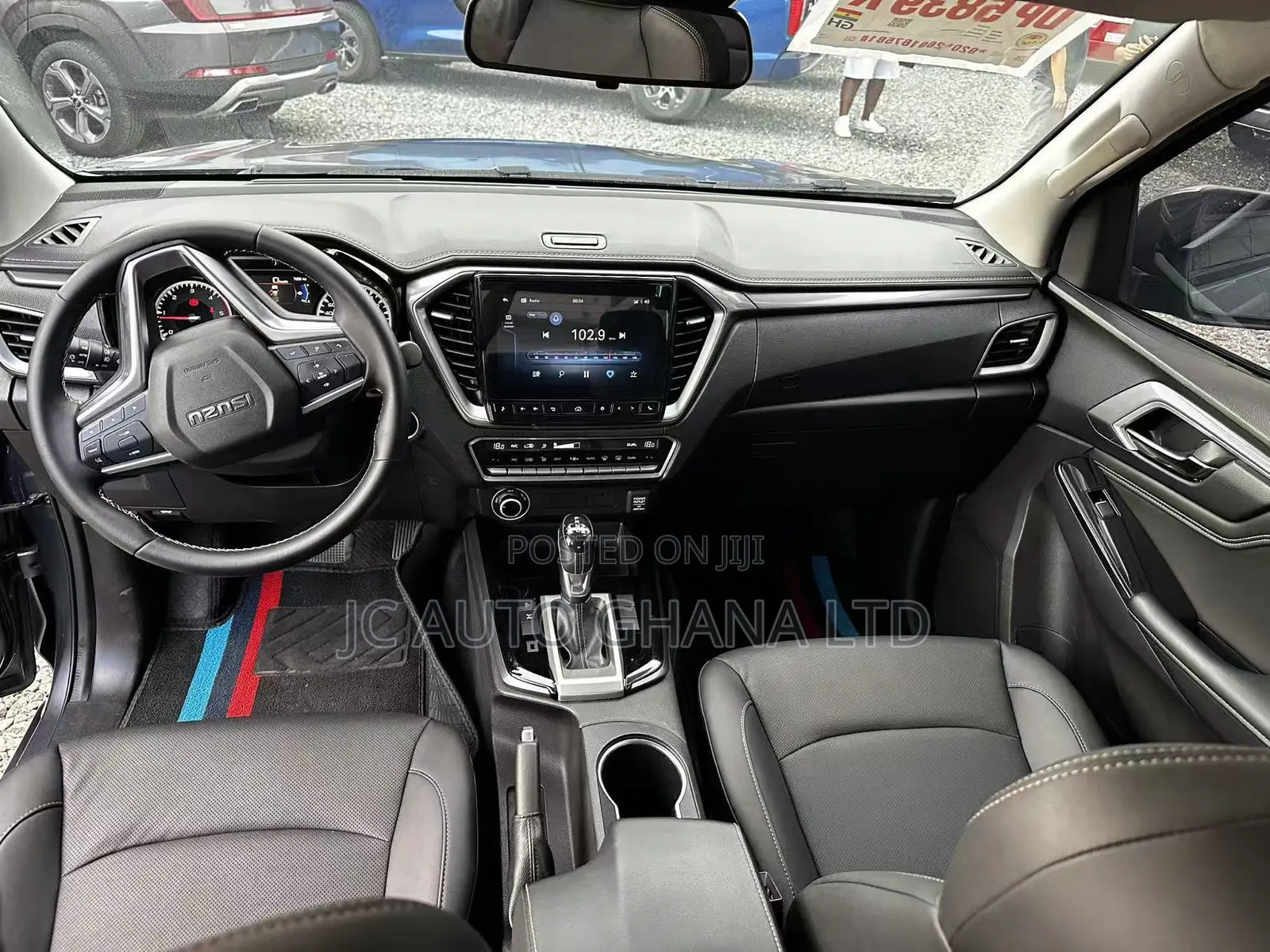 Isuzu D-MAX 2022 Gray