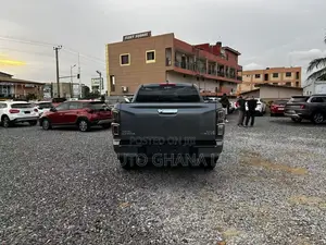 Isuzu D-MAX 2022 Gray