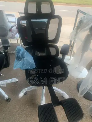 Massaging Swivel Chair
