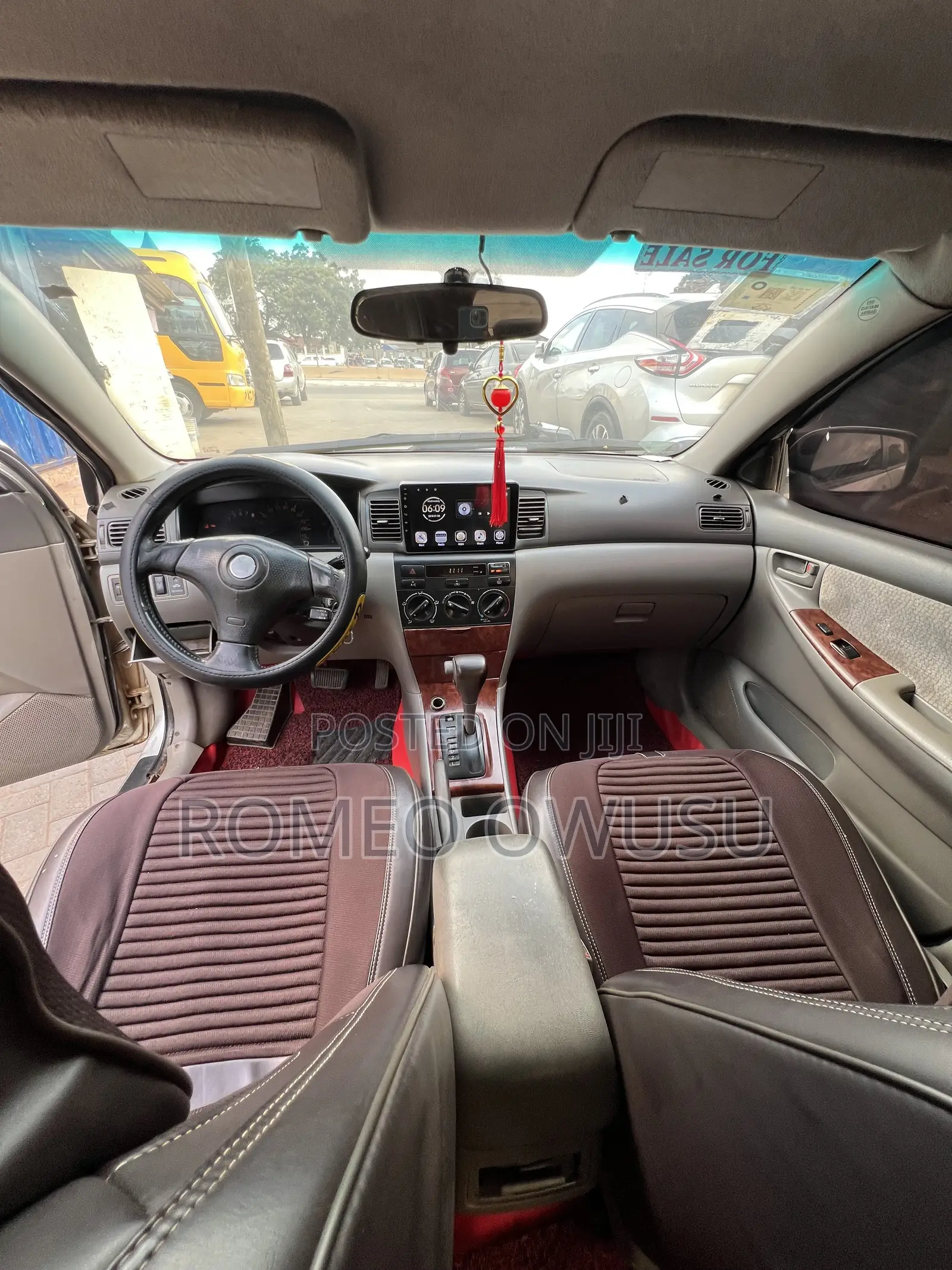 Toyota Corolla 2012 Silver