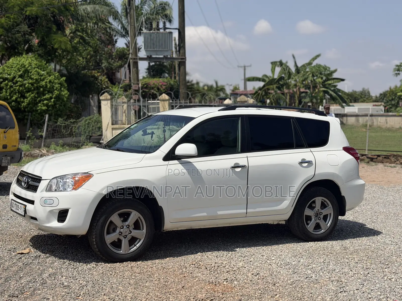 Toyota RAV4 2012 White