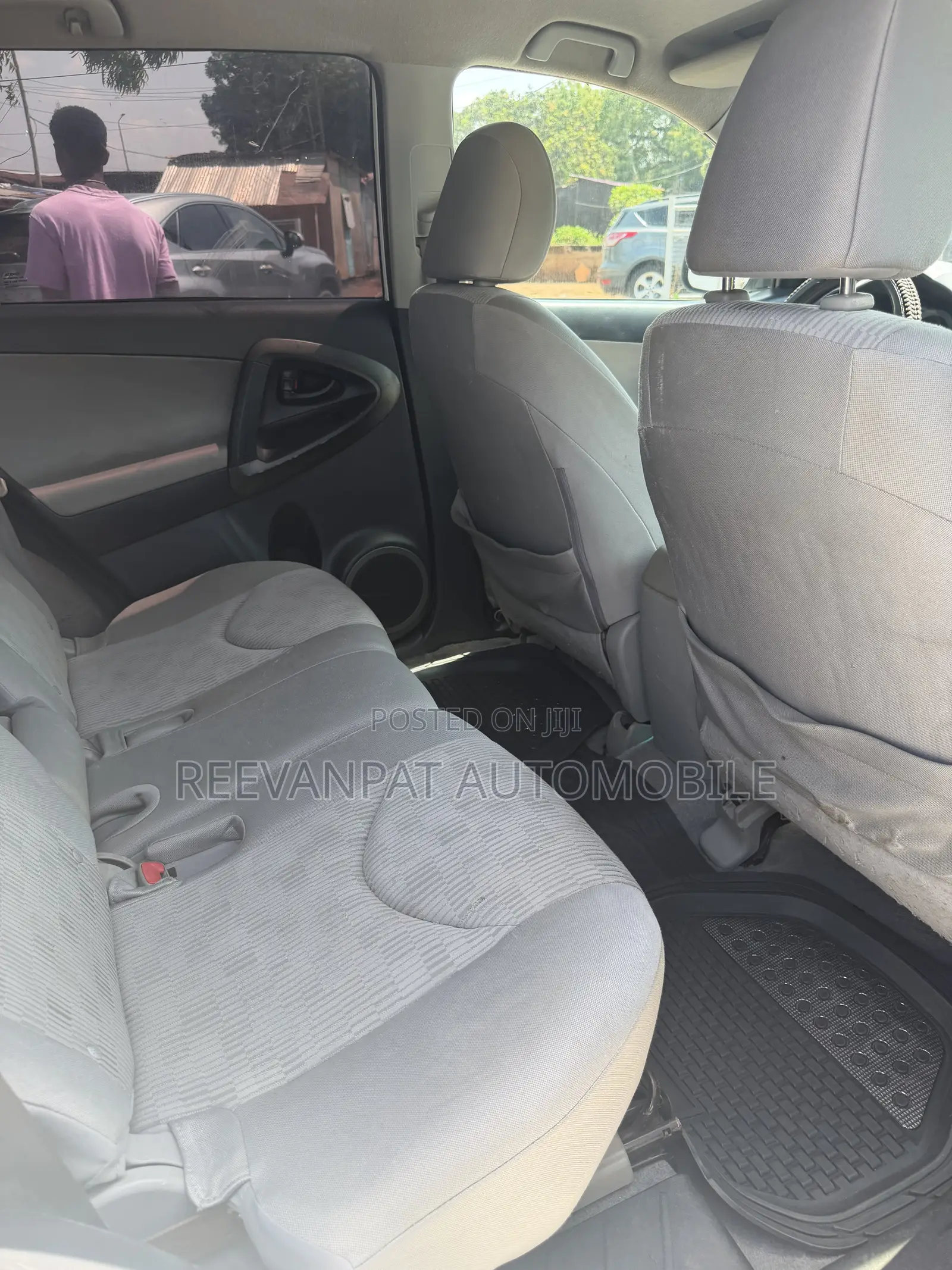Toyota RAV4 2012 White