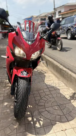 Honda CBR 2018 Red