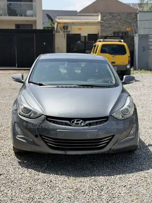 Hyundai Elantra 2015 Silver