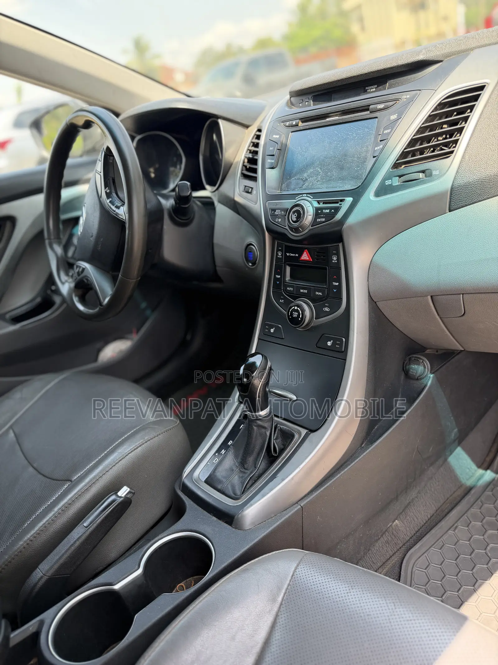 Hyundai Elantra 2015 Silver