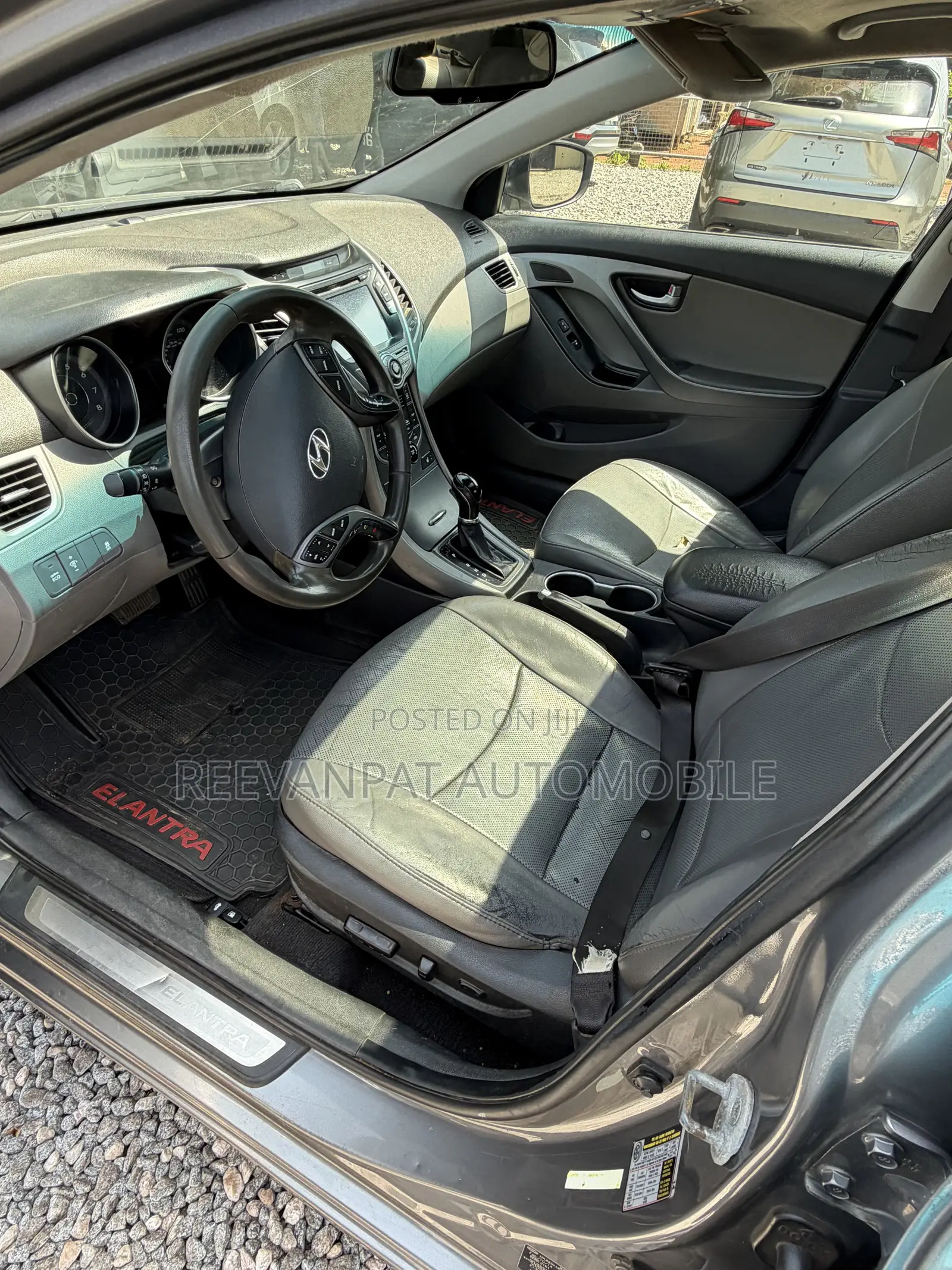 Hyundai Elantra 2015 Silver