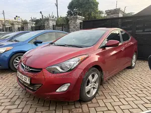 Hyundai Elantra 2013 Red